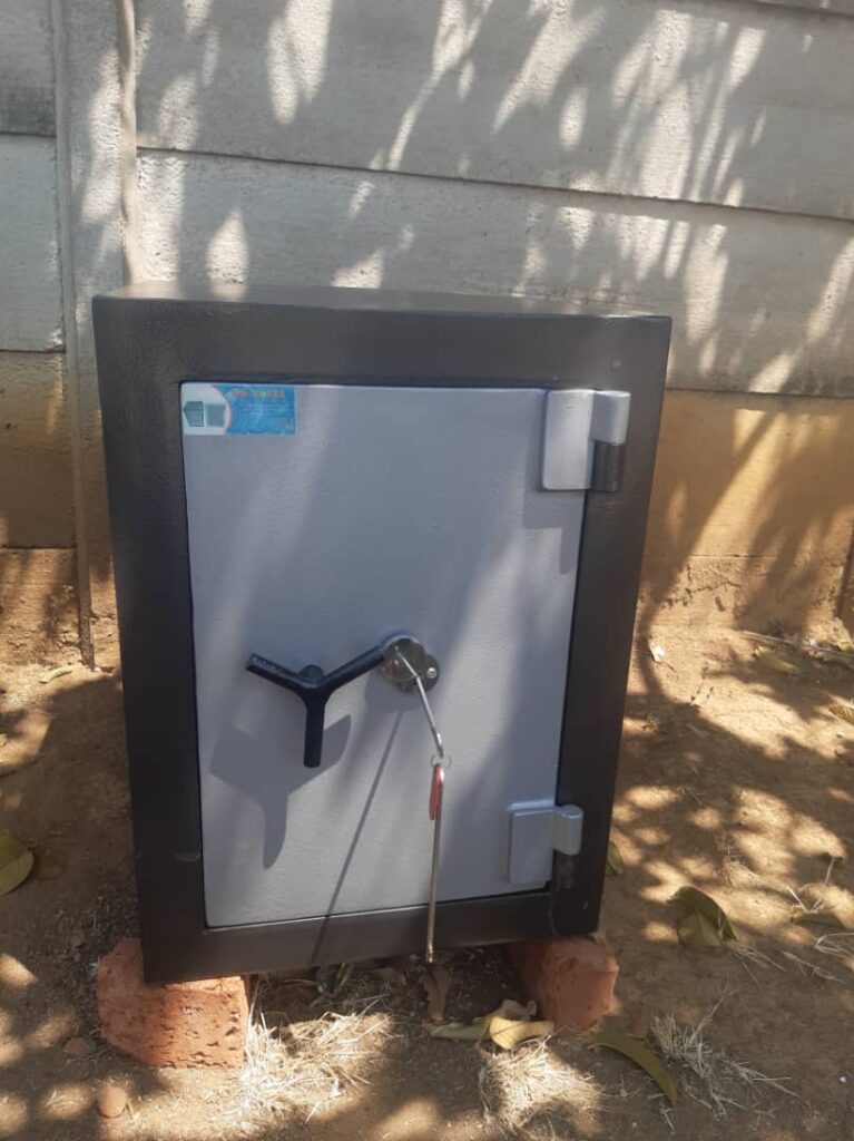 100 Liters Safes