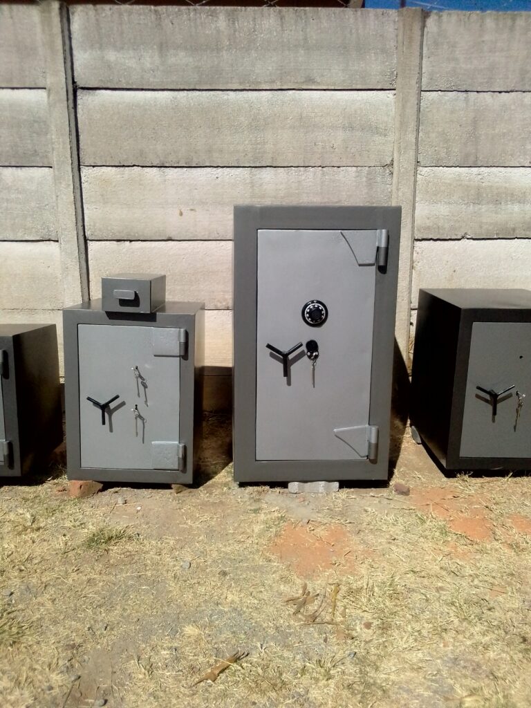 dual locking safe