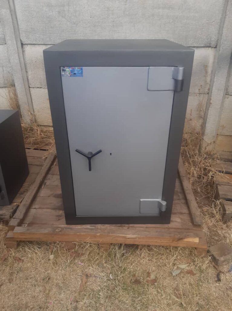 safes suppliers