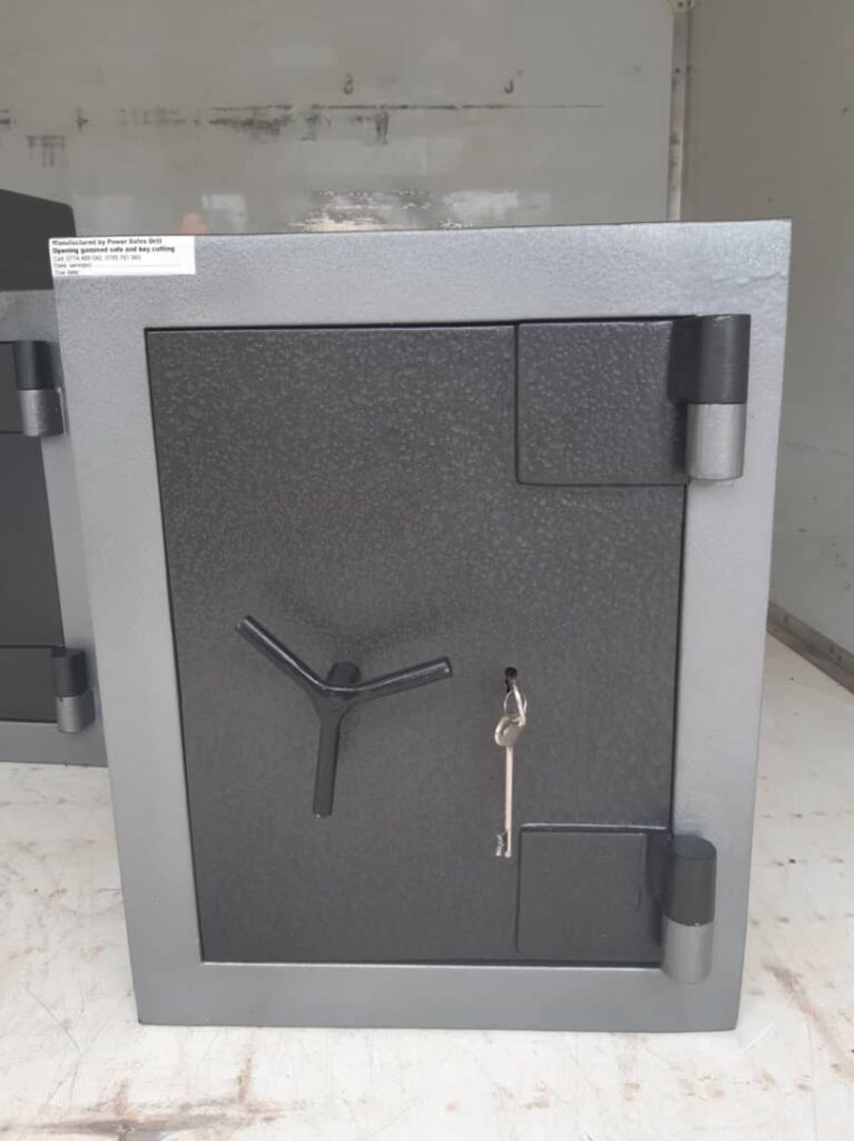suppliers of safes
